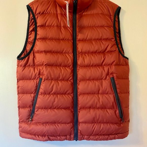 Outerknown NWT Puffer Vest - Small - Picture 2 of 3